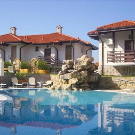 Bay View Villas - Luxury Villas & Apartments-3