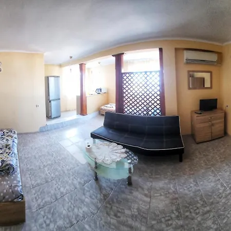 Guest House Petrovi-3