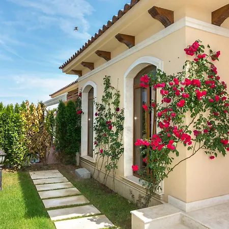 Eden Park Luxury Villas-2