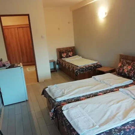 Guest House Ceco-2