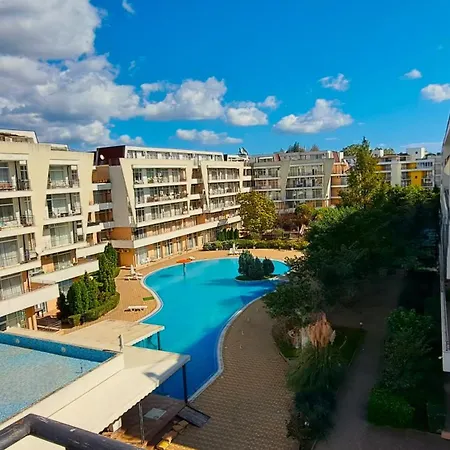 Apartment Daisy Grand Kamelia-2