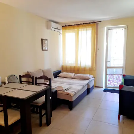 Sunny Beach Hills Apartment - Private-2