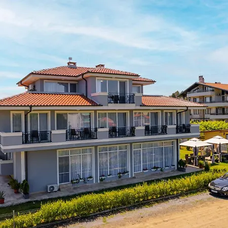 La Mansion-3