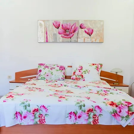 Family House Katerini-2