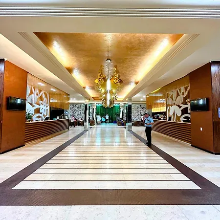 Royal Beach Premium-2