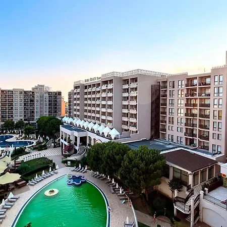 Royal Beach Premium-3