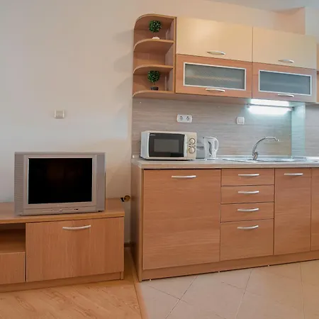 PMG Laguna Apartments-3