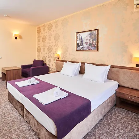 Sunny Beach Hotel Forum-3
