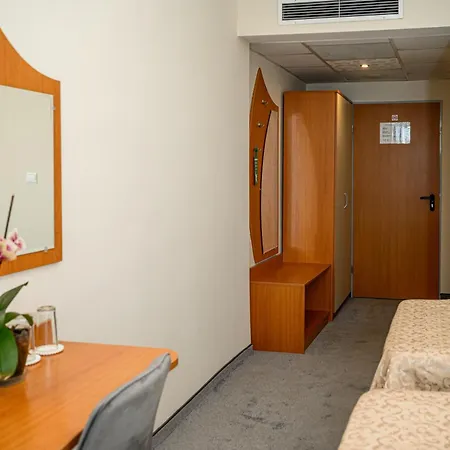 Paradise Hotel & Relax Center-2