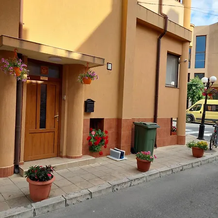 Hristovi Apartments & Studios-3