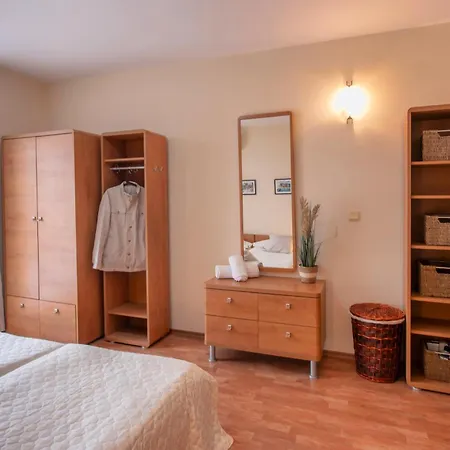 Elit 4 Apartments-3