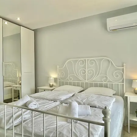 Paradiso Aparthotel - Private Apartment-Bsr-1-3
