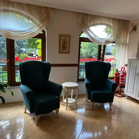 Oleander House And Tennis Club-2