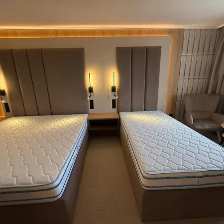 Hotel Luxor-3