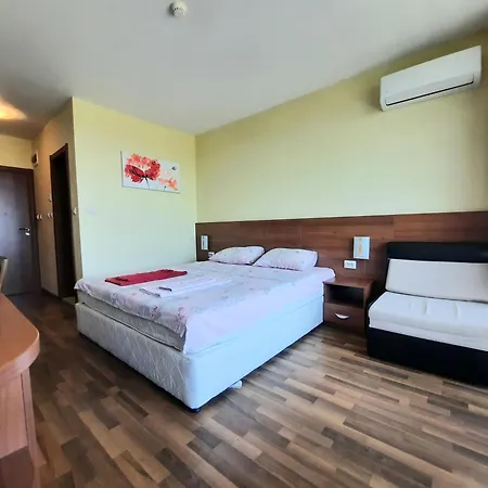 Family Hotel Delfa-3