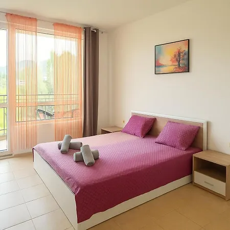 Green Dream 3 Rooms Apartment Butterfly-2