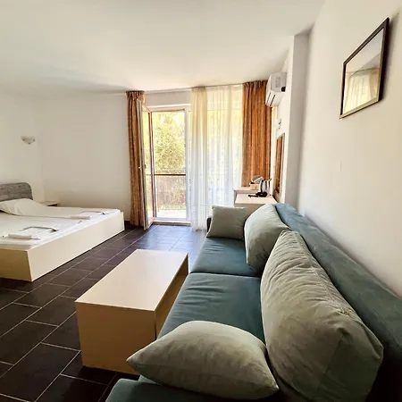 Limani Guest House-3