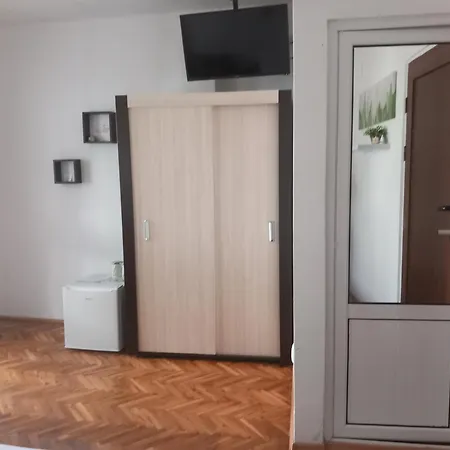 Guest House Kera-3