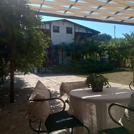 Lozyata Guest House-2