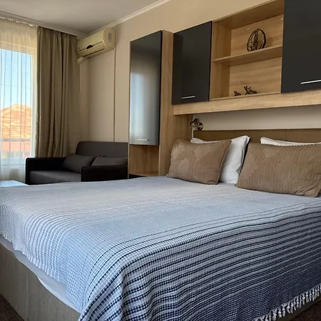 Guest Rooms Marina-3