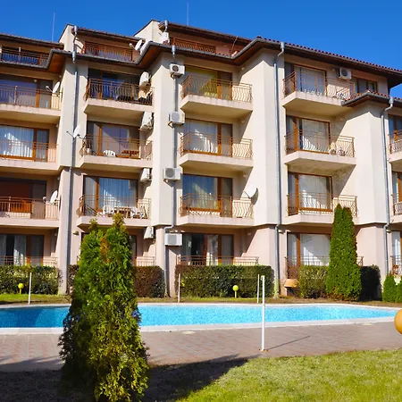 La Playa Apartments-2