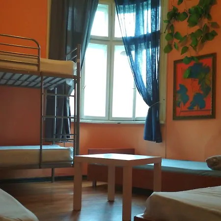 Hostel Compass Burgas-2