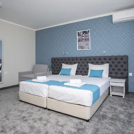 Oasis Del Sol - Front Beach-2