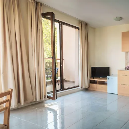 Moreto Seaside Aparthotel-3