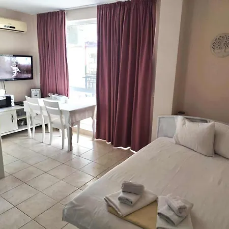 Cozy Studio With Pool In Sunny Beach-2