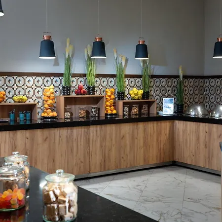 Best Western Plus Premium Inn-2