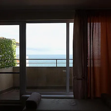 Seafront Apartment im Obzor Beach Resort-3