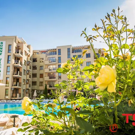 Tsb Roxy Apartments-3