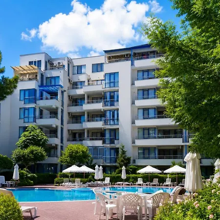 Private Apartments Aparthotel Excelsior-2