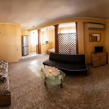 Guest House Petrovi-2