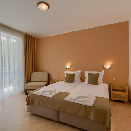 Hotel Feniks Lozenets-3
