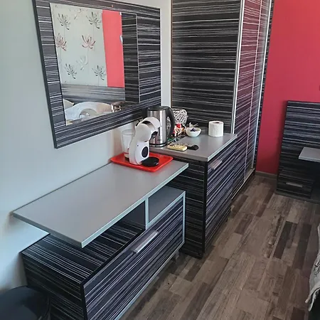 Fits Guest House-3