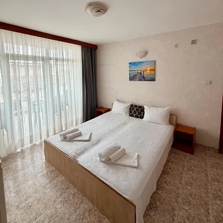 Santorini Sveti Vlas-3