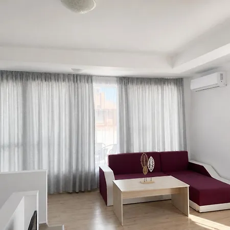 Vanilla Garden Apartments-3