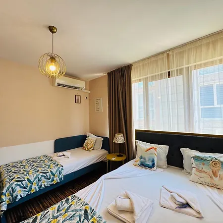 DESI HOUSE 302 A Large Cozi Studio Nesebar-3