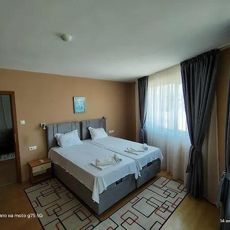 Family Hotel Coral-2