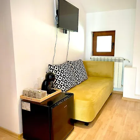 Dimitrovi Guesthouse - Peaceful Stay Near Beach With Garden, Sarafovo-2