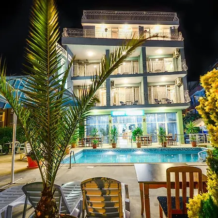 Family Hotel Eliri-3