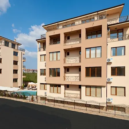 Stanny Court Aparthotel-2
