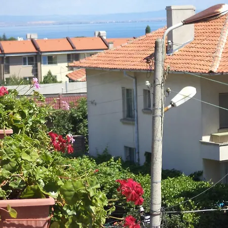 Guest House Stoyanovi-3
