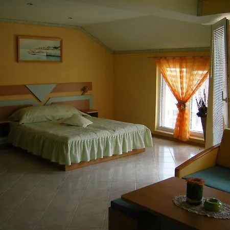 Dari Guest Rooms Стаи За Гости Дари-2