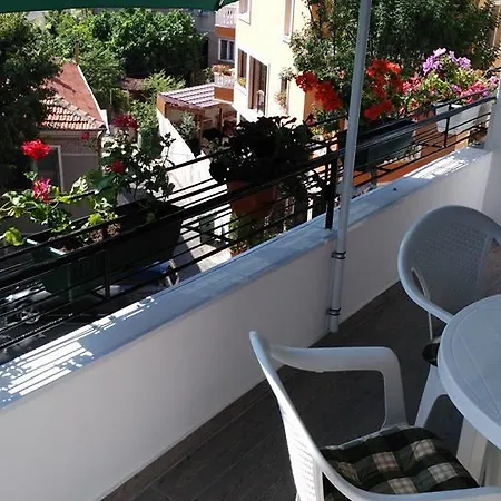 Grand Apartment Pomorie-3