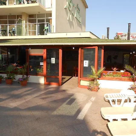 Tomi Family Apartments-2