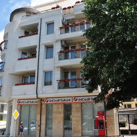 St. George Apartments-2