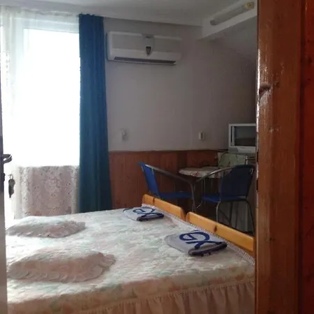 Central Guesthouse-2