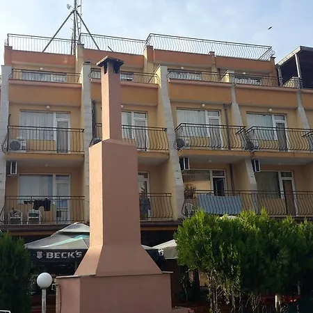 Family Hotel Germana Beach-3